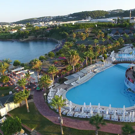 Oz Incekum & Resort